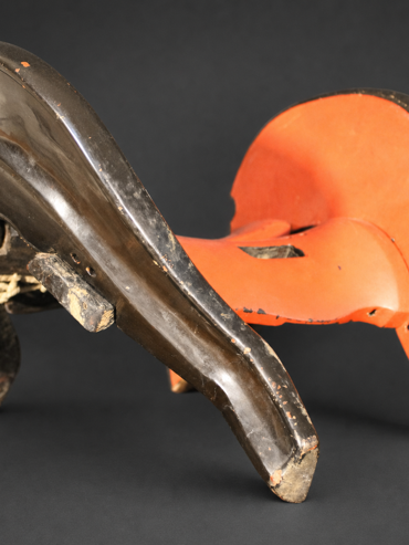 Kura - Samurai Saddle