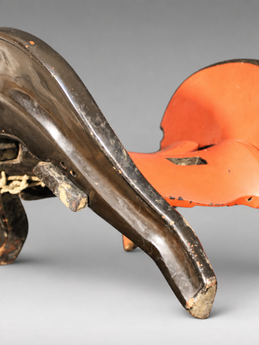 Kura - Samurai Saddle